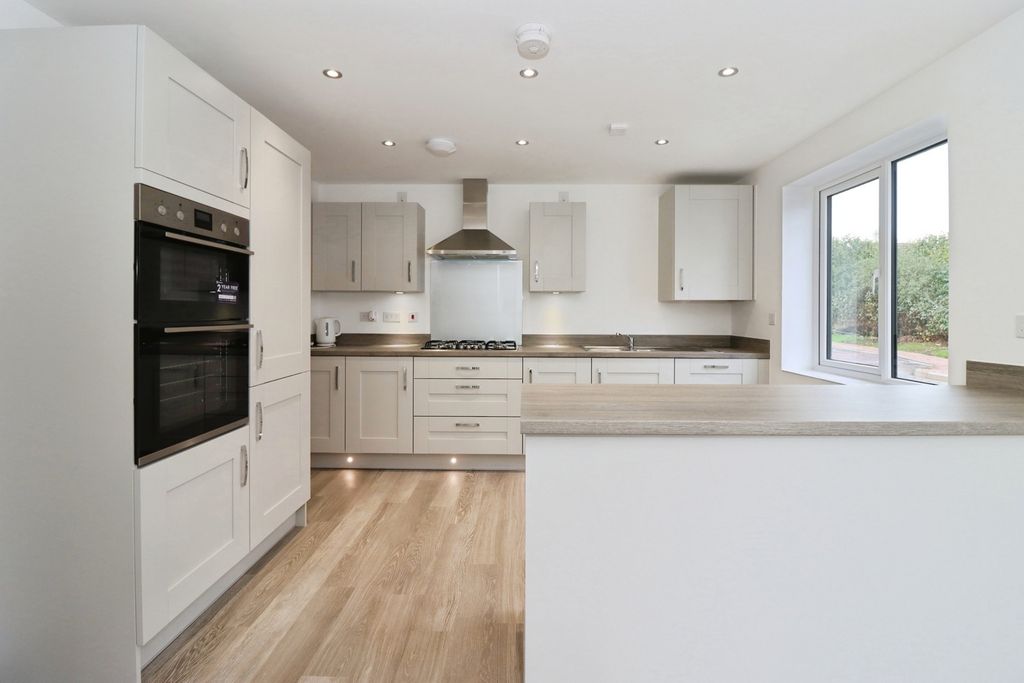 Property photo 1 of 17 Photo