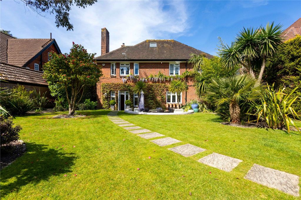 Property photo 2 of 29 Picture No. 28