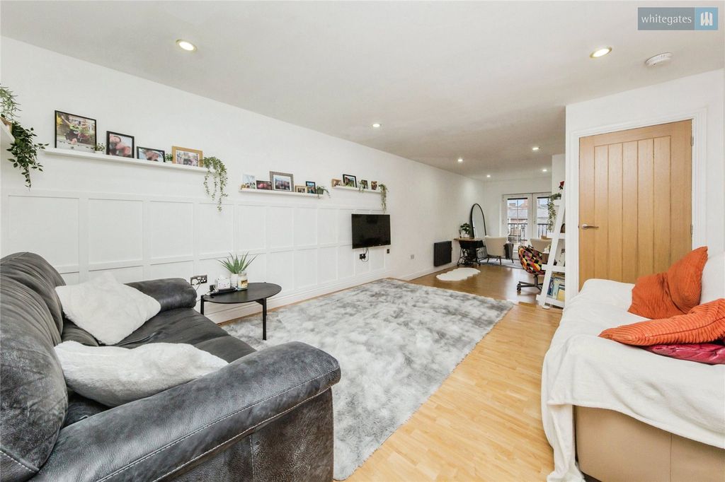 Property photo 1 of 17 Picture No. 07