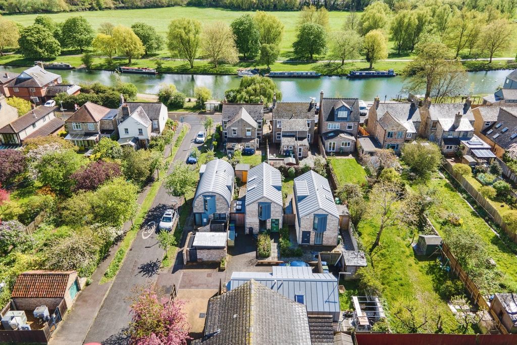 Property photo 3 of 34 Pbox-Img.Jpg