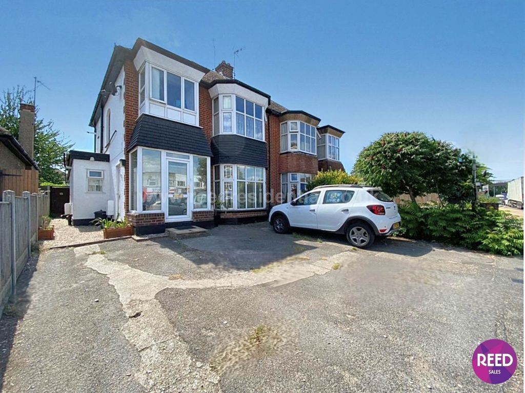 Property photo 1 of 6
