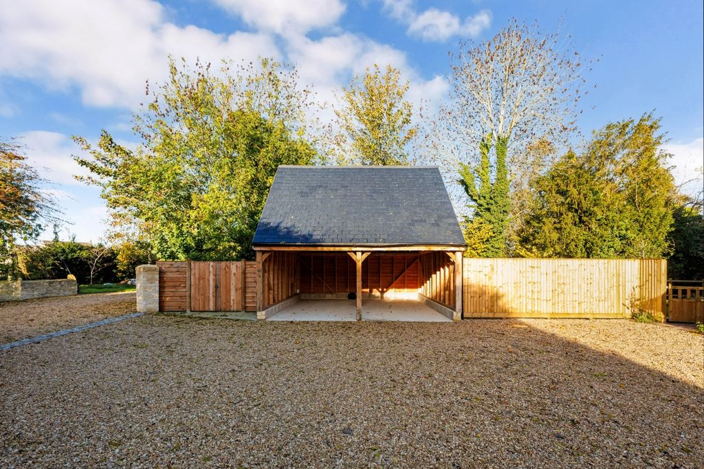 Property photo 3 of 20 3