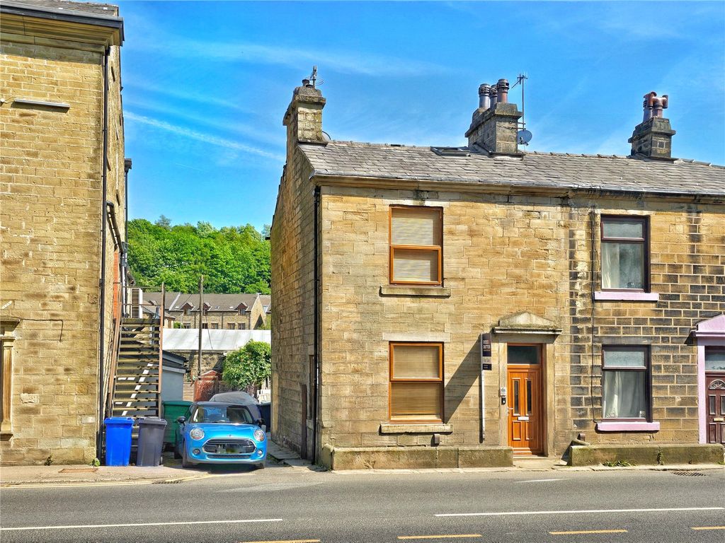 Property photo 1 of 15 Stone Cottage
