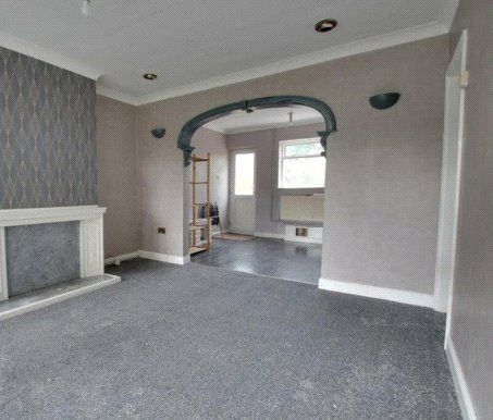 Property photo 2 of 8 Lounge