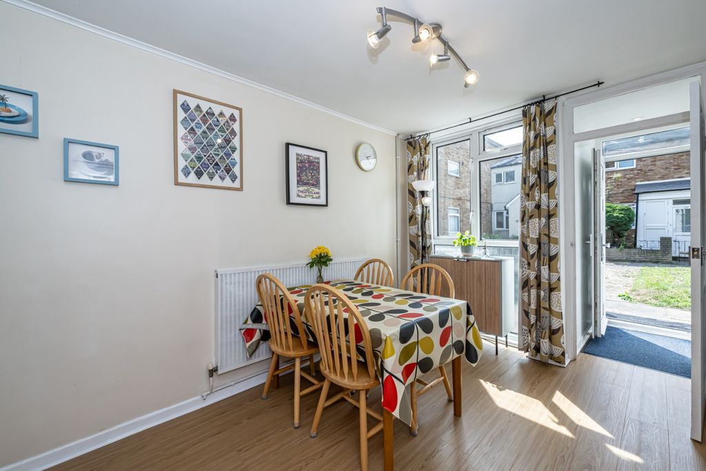 Property photo 2 of 26 4361682