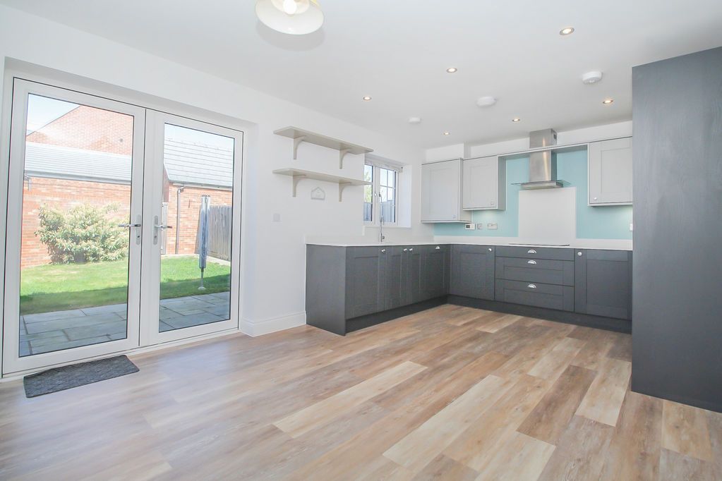 Property photo 2 of 16 Kitchen/Diner