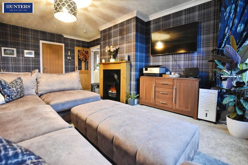 Property photo 3 of 25