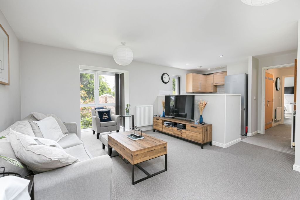 Property photo 3 of 22