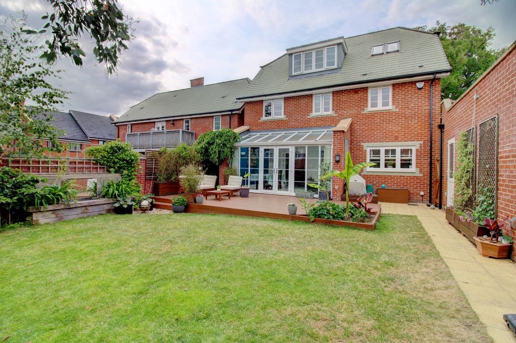 Property photo 3 of 18 Picture No. 12
