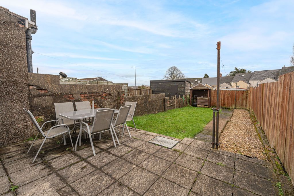 Property photo 2 of 20 2