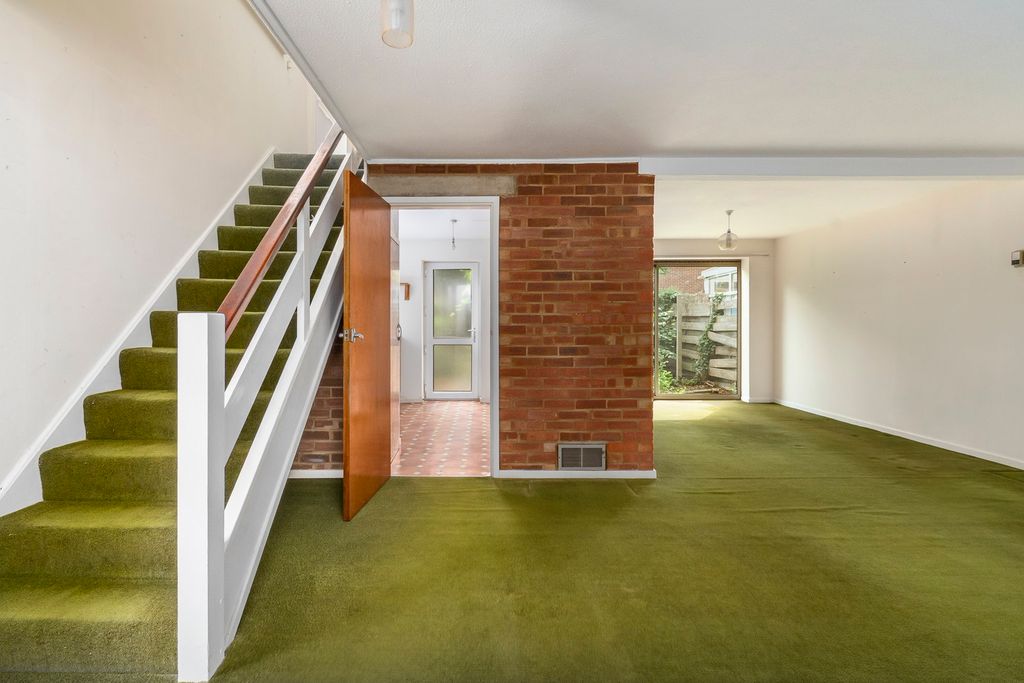 Property photo 3 of 23