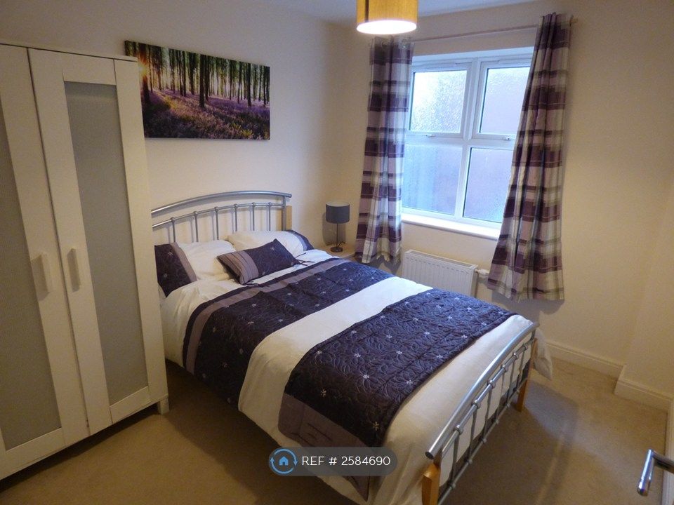 Property photo 3 of 12