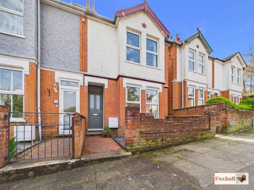 Property photo 1 of 20 Front Garden