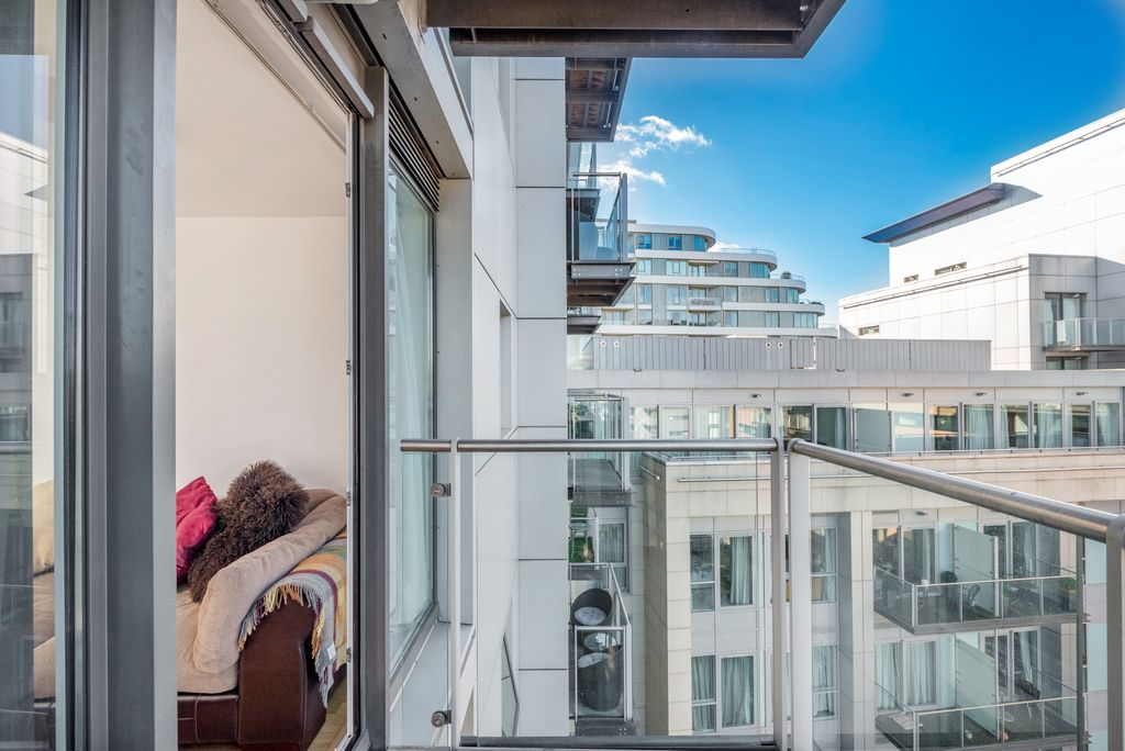 Property photo 3 of 6