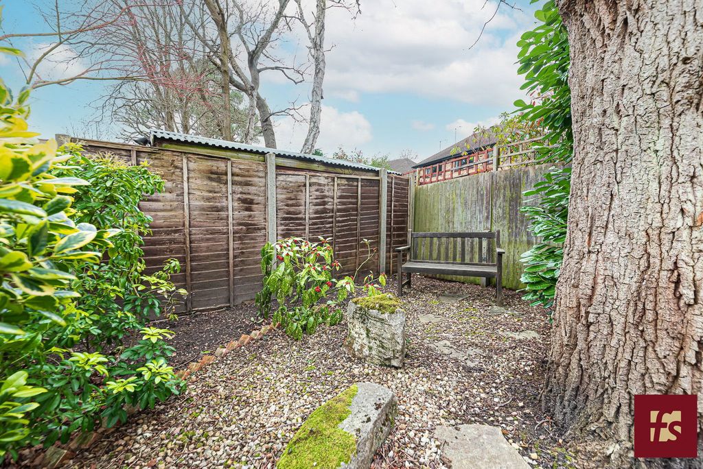 Additional image 31 of 4 bed detached house for saleChaucer Road, Crowthorne, Berkshire RG45