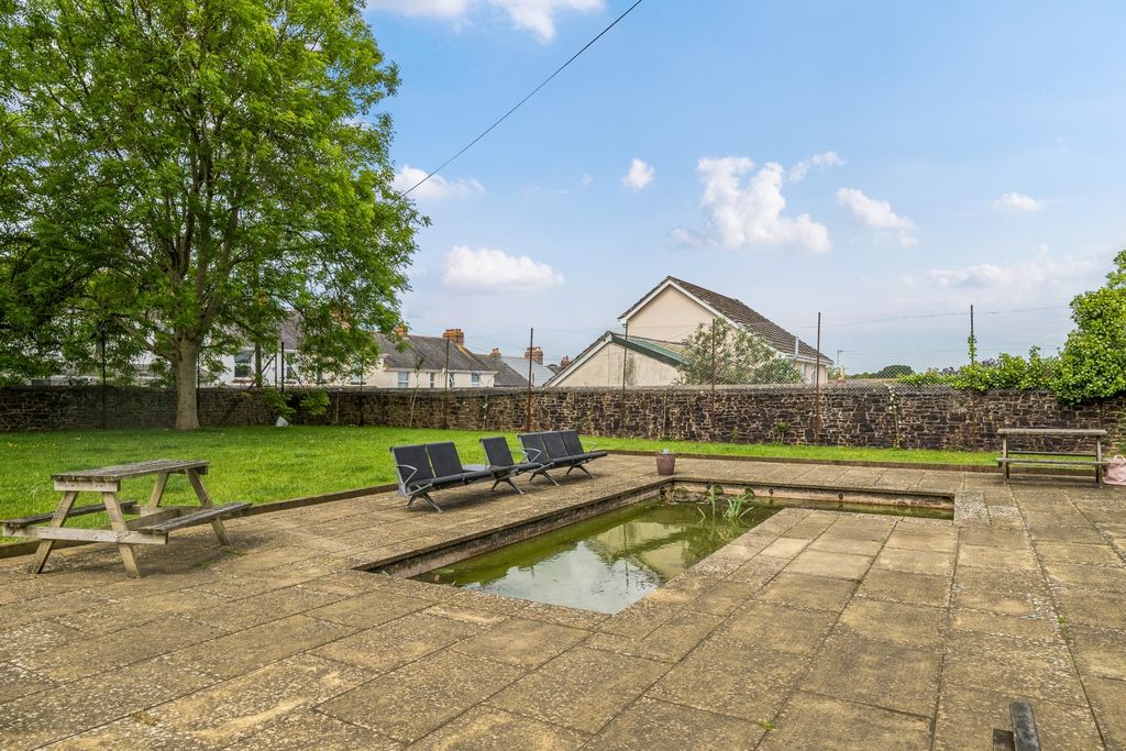 Additional image 20 of 3 bed flat for saleThe Old School, Geneva Place, Bideford, Devon EX39