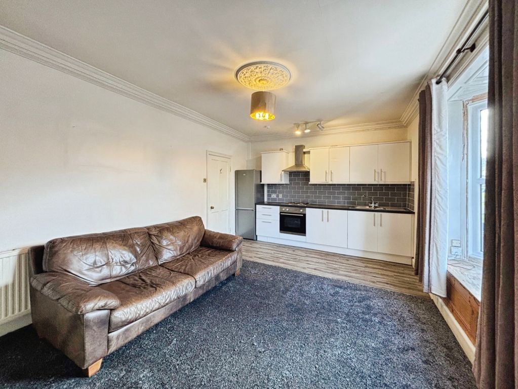 Property photo 3 of 12 Pbox-Img.Jpeg