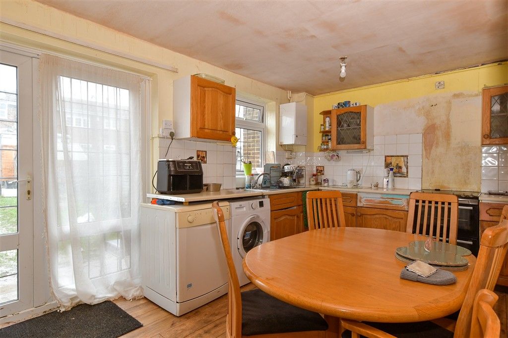 Property photo 3 of 8 Kitchen/Diner