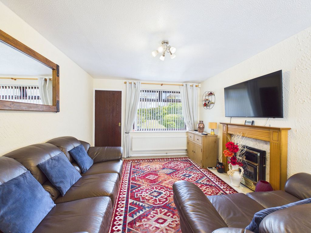 Property photo 3 of 25