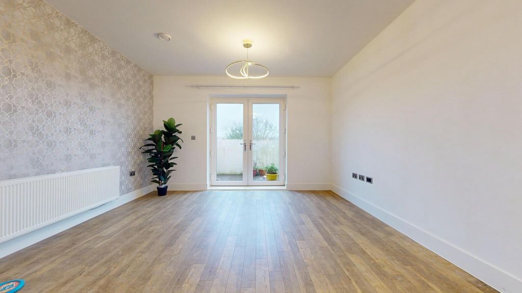 Property photo 2 of 21 Photo 9