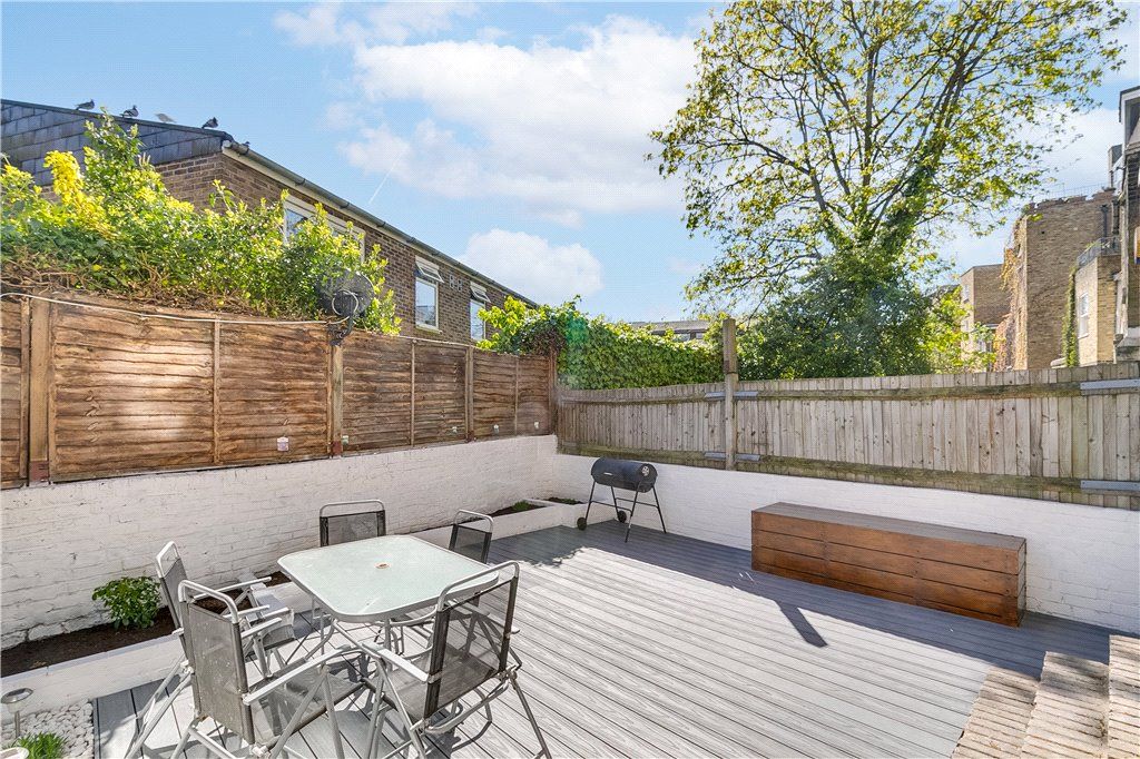 Property photo 3 of 8 Picture No. 21