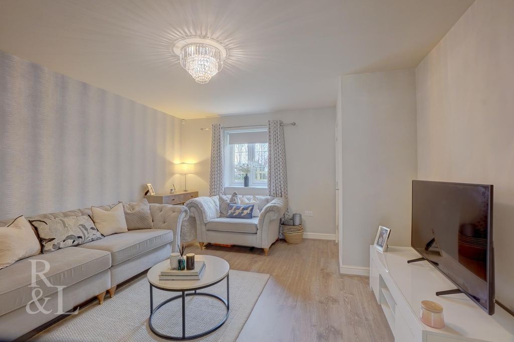 Property photo 2 of 20 Century Drive (14).Jpg