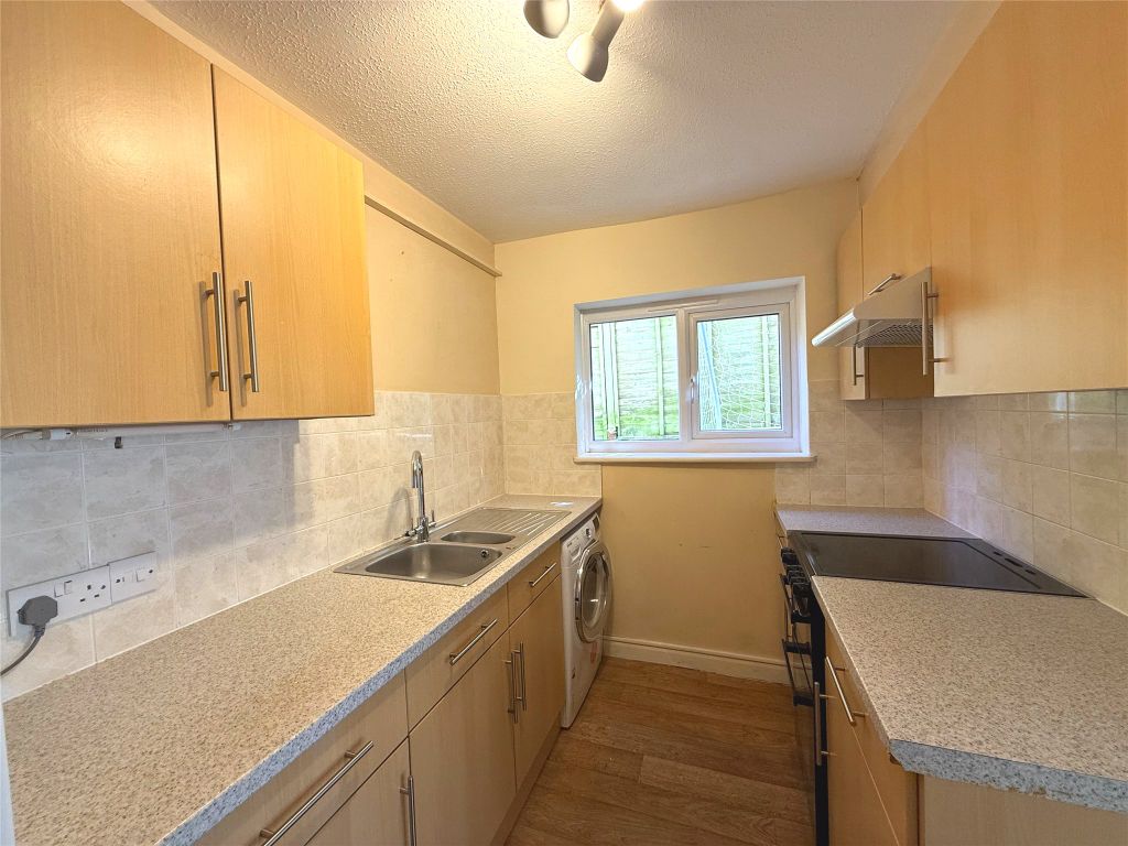 Property photo 3 of 11 Picture No. 24