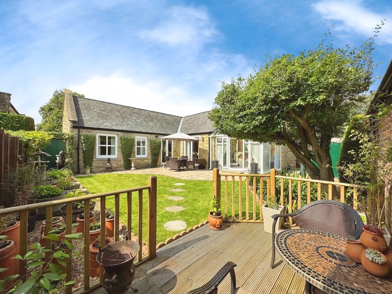 Property photo 1 of 20 Photo 13