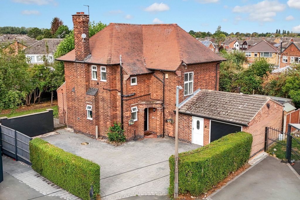 Property photo 1 of 28
