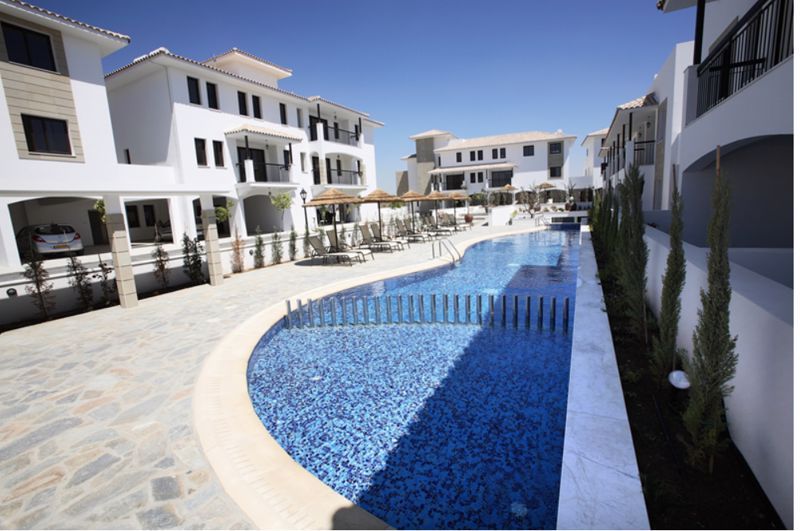 Property photo 3 of 10 Communal Pool &amp;...