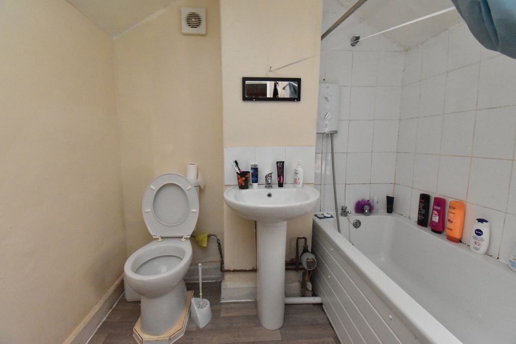 Additional image 8 of 6 bed link detached house for saleSpa Buildings, Lincoln LN2