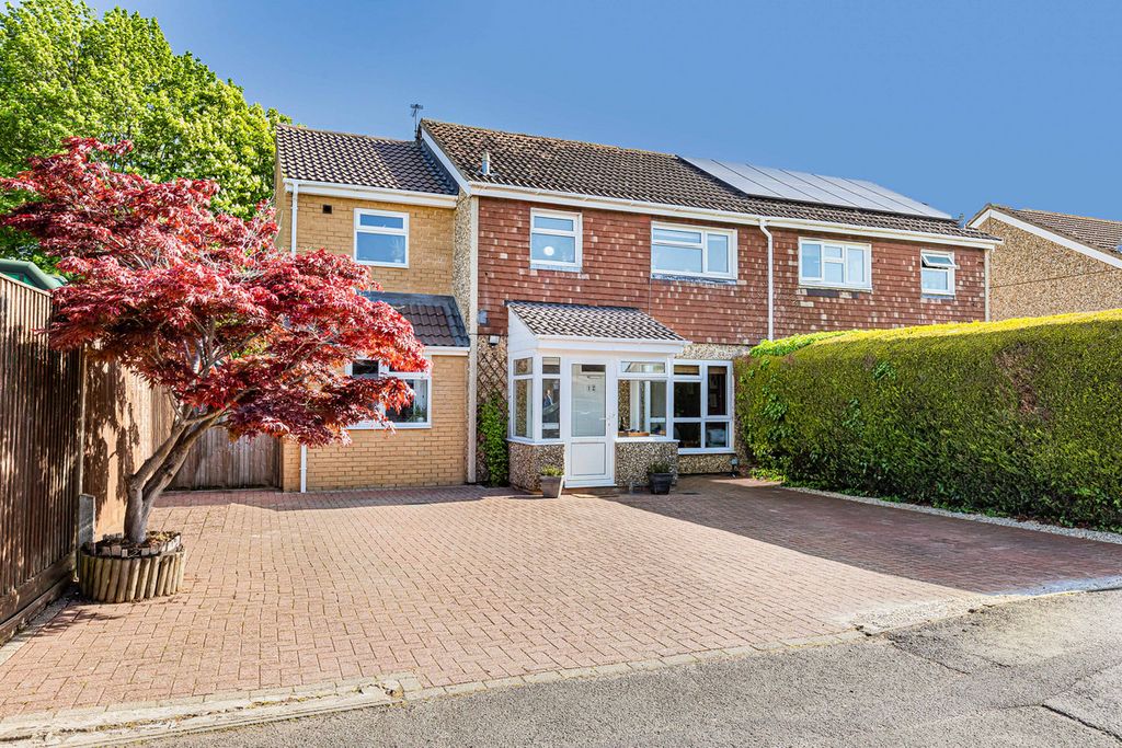 Property photo 1 of 30