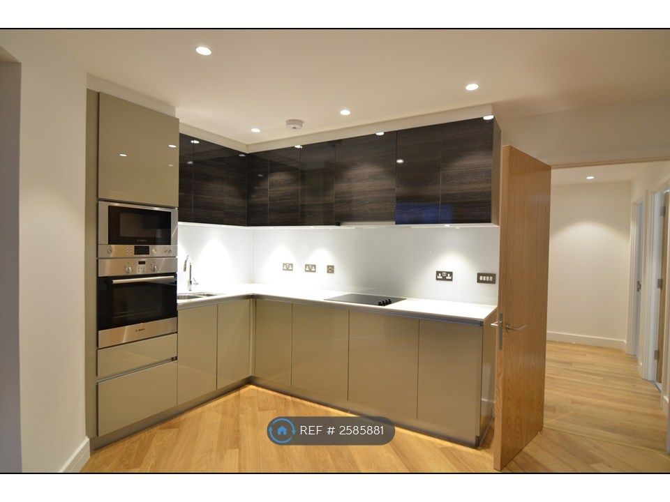 Property photo 1 of 9 Kitchen