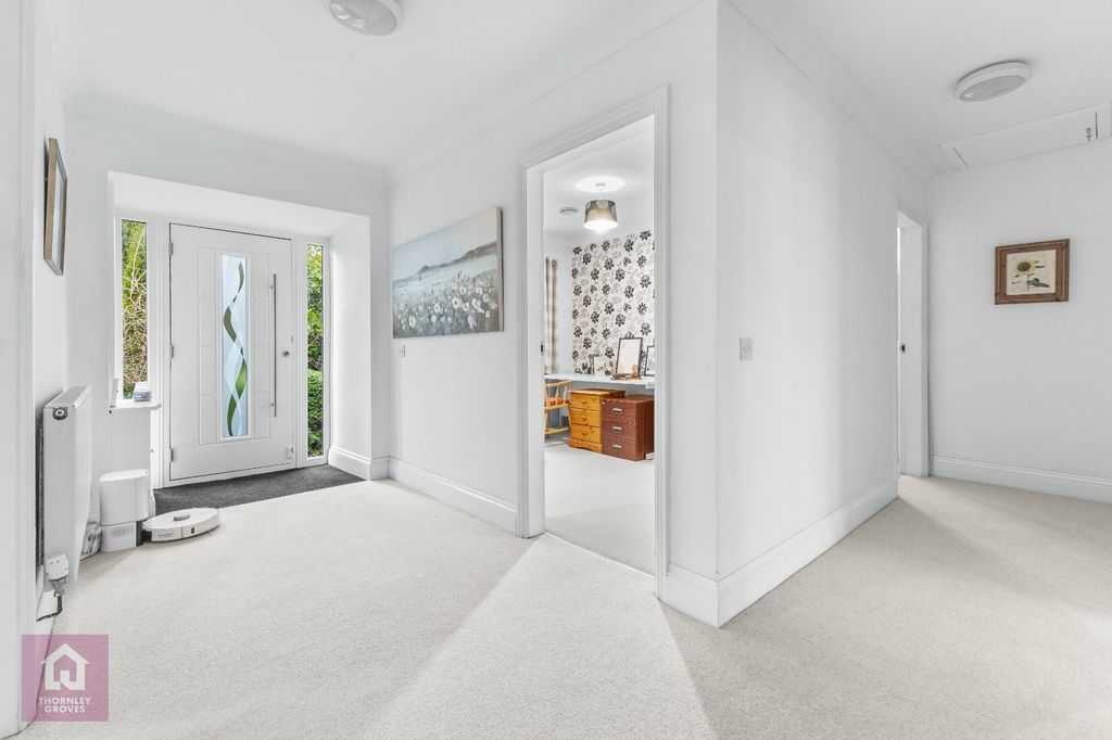 Property photo 3 of 33 Picture No. 49