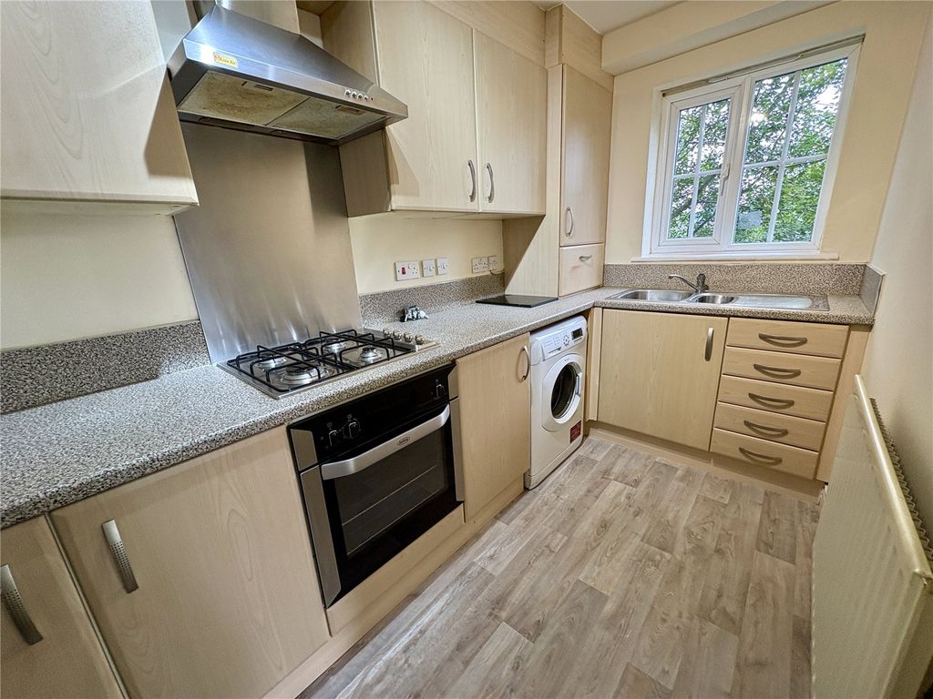 Property photo 2 of 5 Kitchen
