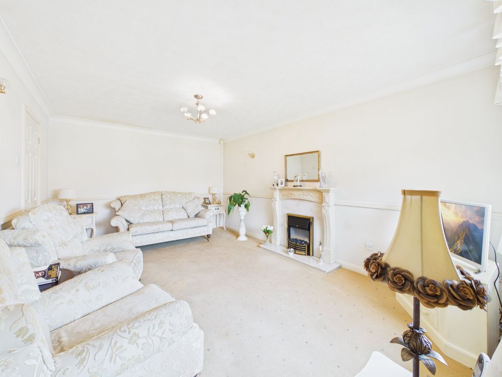 Property photo 2 of 25 Picture No. 24