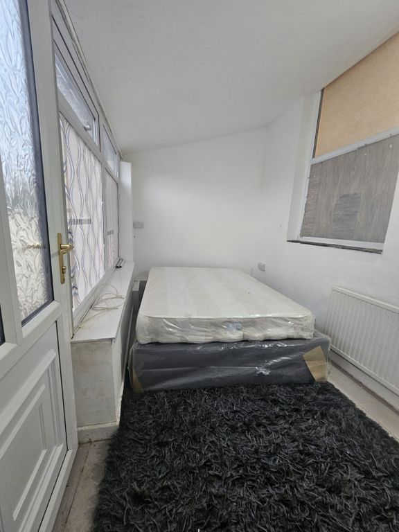 Property photo 2 of 3