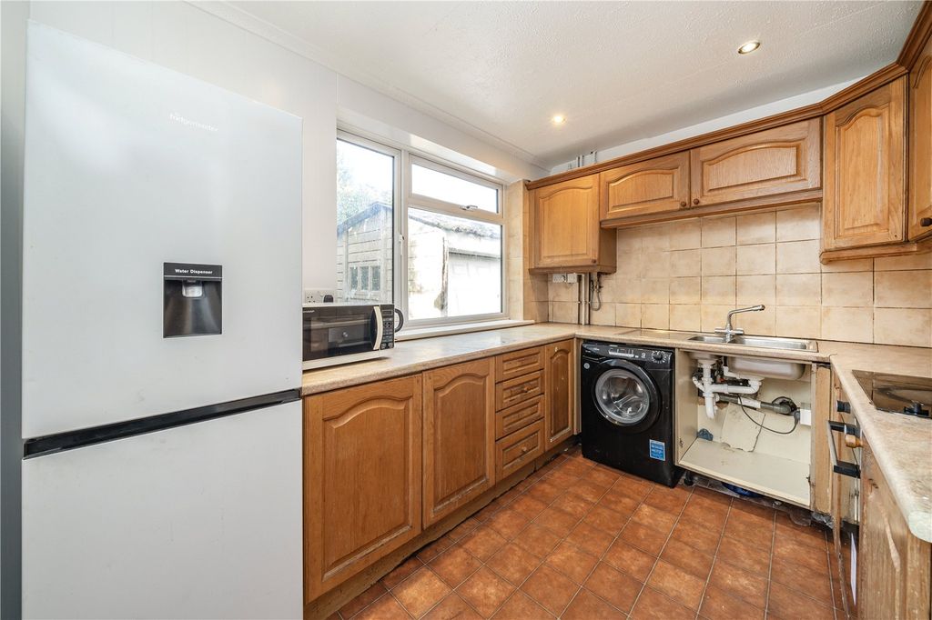 Property photo 3 of 7 Picture No. 18