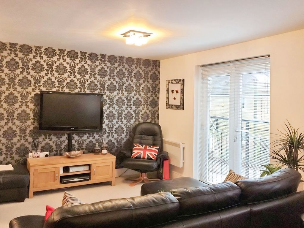 Property photo 3 of 8 Pbox-Img.Jpg