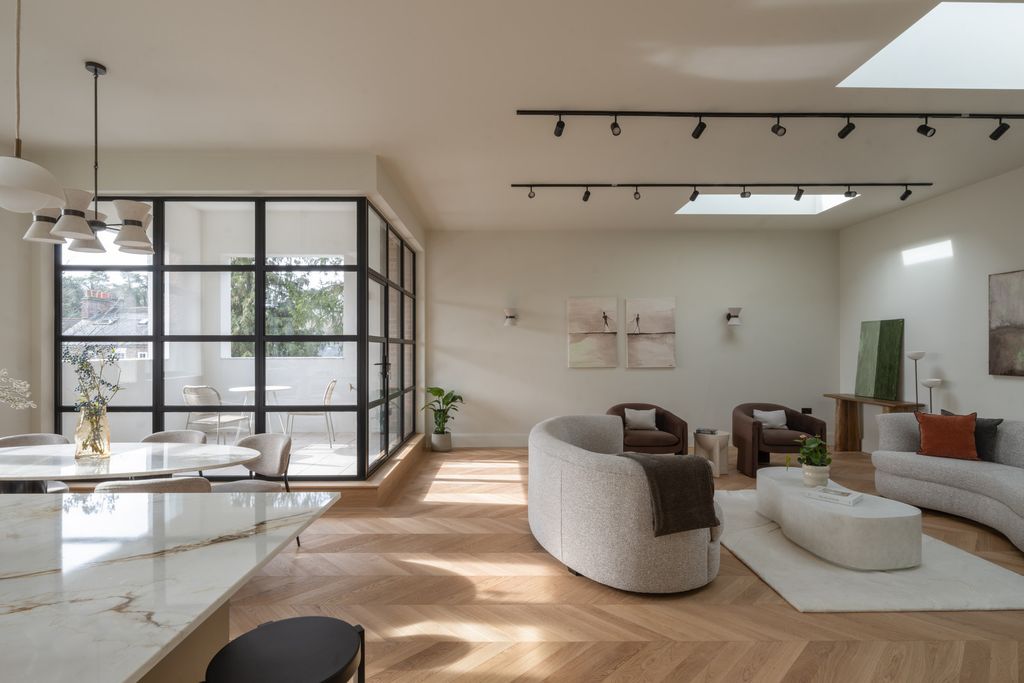 Property photo 3 of 23 332771 - 2Colliershouse_Highres-16.Jpg