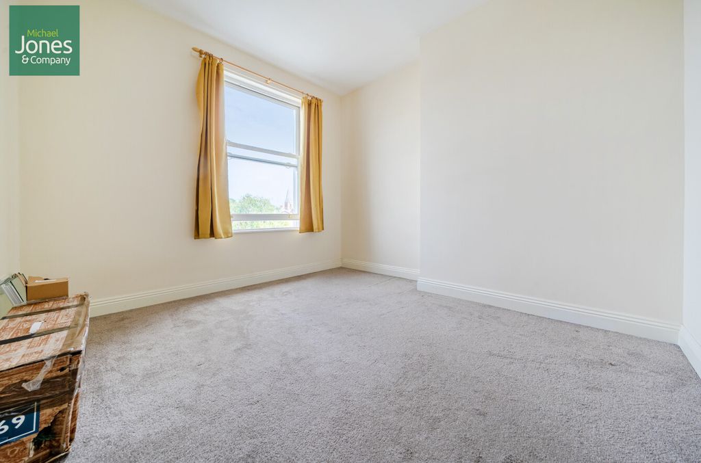 Property photo 3 of 8 Bdf63F2d-d6F6-437...