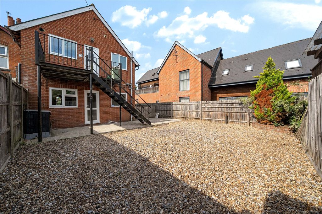 Property photo 2 of 16 Picture No. 02