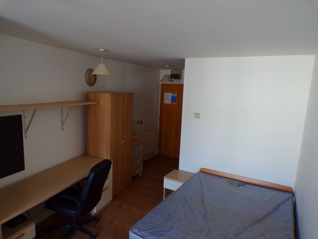 Property photo 3 of 4