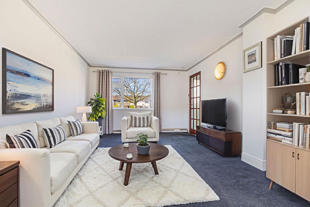 Property photo 3 of 28