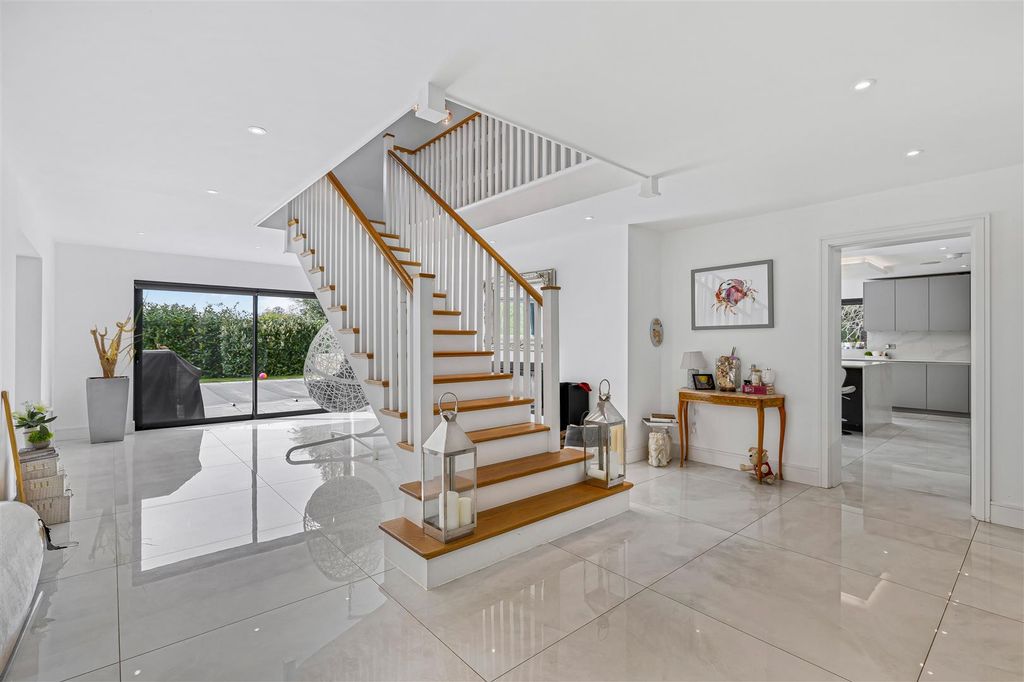 Property photo 2 of 30 109_78450.Jpg