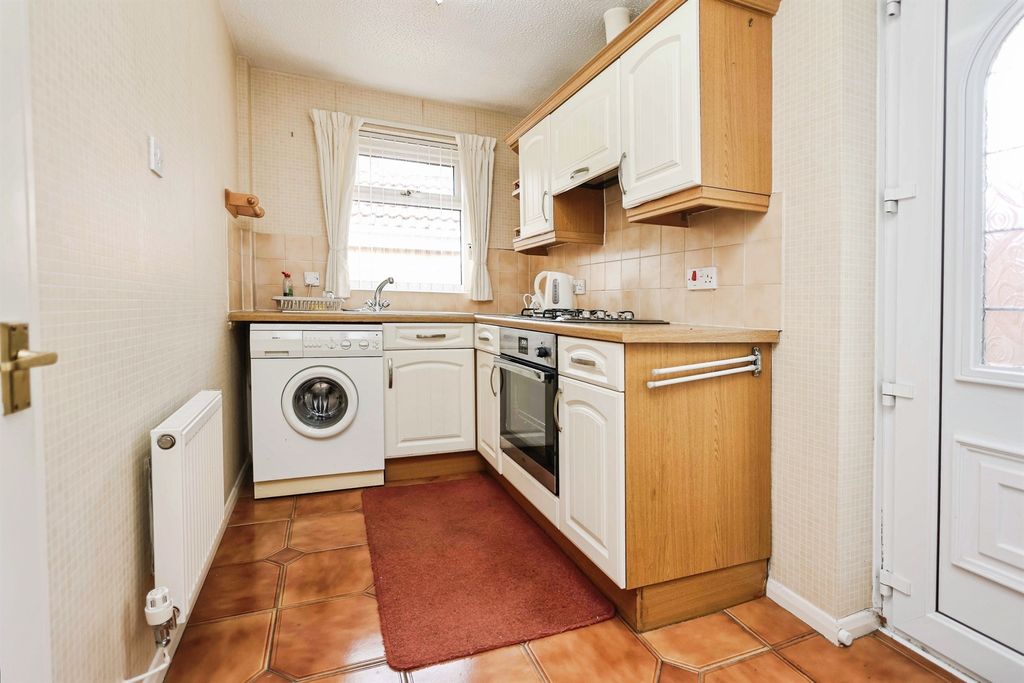 Property photo 3 of 17