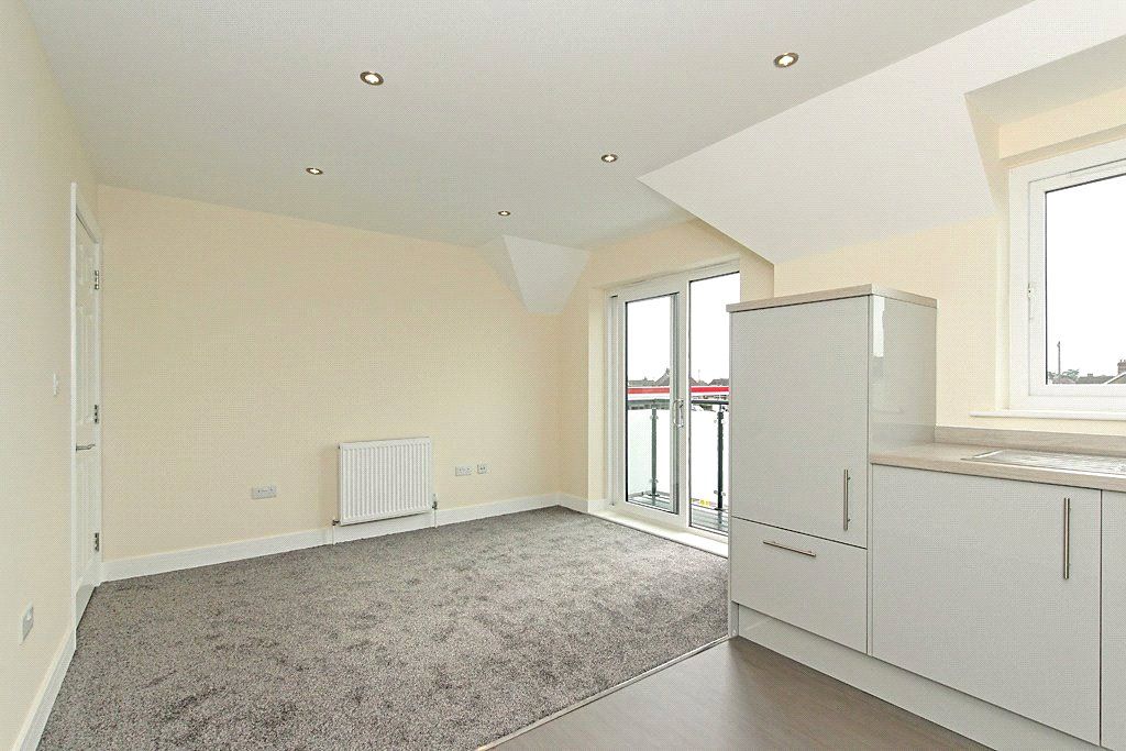 Property photo 2 of 11 Picture No. 14