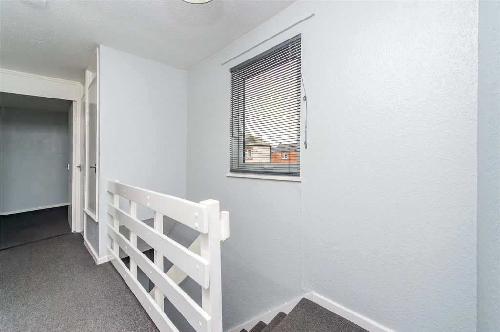 Property photo 2 of 20 Picture No. 04