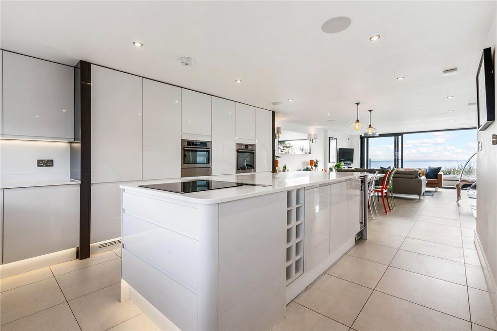 Additional image 9 of 4 bed semi-detached house for saleAlumhurst Road, Bournemouth BH4