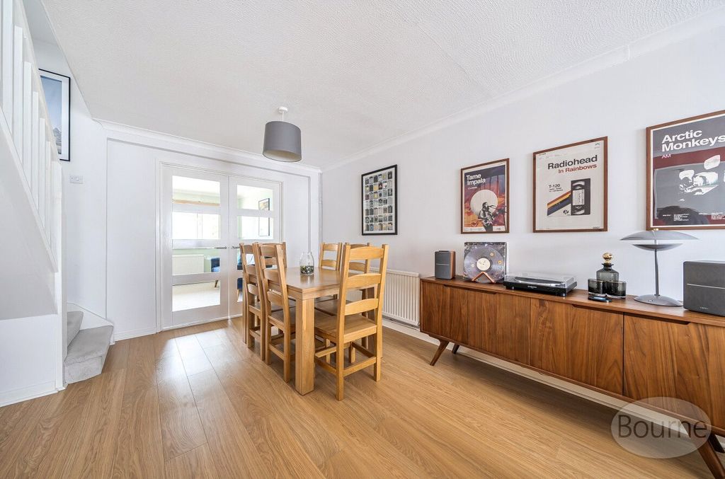 Property photo 3 of 22 Picture No. 20